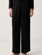 BOSS долнище на пижама дамско от вискоза B Monogram_Pants TW черно 50570988