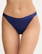 BOSS Прашки STRING BEA