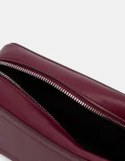 CALVIN KLEIN чанта crossbody дамска от имитация на кожа бордо LV04F3220G