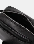 CALVIN KLEIN чанта през рамо мъжка от имитация на кожа черна LV04D3129G