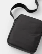 CALVIN KLEIN Чанта през рамо в черно LV04D3180G