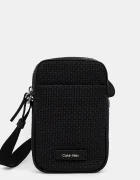 CALVIN KLEIN Чанта през рамо в черно LV04D3221G