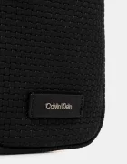 CALVIN KLEIN Чанта през рамо в черно LV04D3221G