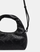 CALVIN KLEIN Чанта в черно LV04F3200G