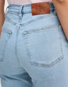 CALVIN KLEIN JEANS Дънки с висока талия LV047E618G
