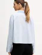 CALVIN KLEIN JEANS Риза дамска в синьо със свободна кройка с класическа яка LV047C141G