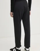 CALVIN KLEIN JEANS Спортен панталон в черно с изчистен дизайн J20J224841