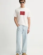 CALVIN KLEIN Памучна тениска в бежово с принт LV04RE832G