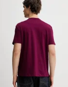 CALVIN KLEIN Памучна тениска в бордо с принт LV04RE819G
