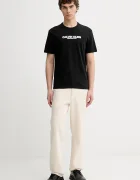 CALVIN KLEIN Памучна тениска в черно с принт LV04RE820G