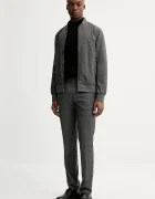 CALVIN KLEIN Панталон мъжки в сиво с кройка по тялото LV04LD471G