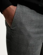 CALVIN KLEIN Панталон мъжки в сиво с кройка по тялото LV04LD471G