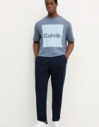 CALVIN KLEIN Панталон мъжки в тъмносиньо с кройка по тялото LV04LE613G