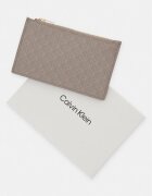 CALVIN KLEIN портфейл дамски от имитация на кожа бежов LV04F1084G