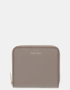 CALVIN KLEIN портфейл дамски от имитация на кожа бежов LV04F1120G
