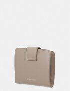 CALVIN KLEIN портфейл дамски от кожа бежов LV04F1109G