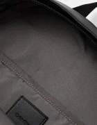 CALVIN KLEIN Раница в черно голям размер с изчистен дизайн LV04D3155G