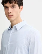 CALVIN KLEIN Риза в синьо с кройка по тялото с класическа яка LV04LE120G