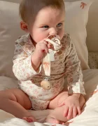 cam cam copenhagen висулка за биберон за деца Bows бежова 953