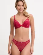 Chantelle Сутиен FLEURS в червено от дантела с десен C12M20