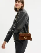 Coach Велурена чанта Tabby 20 в кафяво CCK48