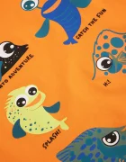 Coccodrillo Детска памучна тениска в оранжево с принт FISHING CLUB BOY KIDS