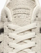 Converse Велурени кецове One Star Academy Pro в бежово A06424C