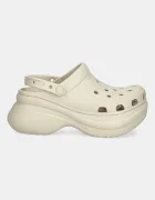 Crocs Чехли Classic Bae Clog в бежово с платформа 206302.2Y2