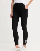 DKNY Клин