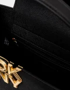 DKNY Кожена чанта FOSTER в черно R52D1L92