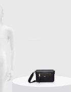 DKNY Кожена чанта в черно R42E3E21