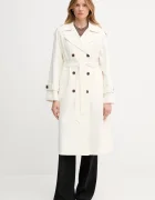 DKNY Палто