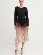 DKNY Рокля
