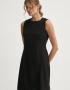 DKNY Рокля