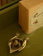 Doing Goods Комплект държачи за тамянни пръчици с конусовидни тамянни пръчици Incense Cones Giftset в жълто
