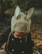 Donsje Детска велурена шапка Kapi Classic Hat Bunny