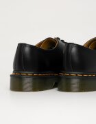 Dr. Martens Кожени половинки обувки 1461 в черно с равна подметка 11838002