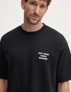 Drôle de Monsieur Памучна тениска Le T-Shirt Slogan в черно с принт PERM-TS203-CO002-BL