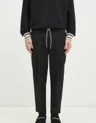 Drôle de Monsieur Панталон с вълна Le Pantalon Cropped в черно със стандартна кройка PERM-BP167-PL127-BL