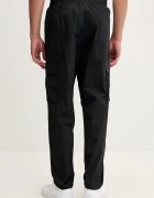 EA7 Emporio Armani Панталон карго мъжки черен със стандартна талия AF13190.7M001284