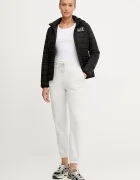 EA7 Emporio Armani Яке в черно с преходна изолация
