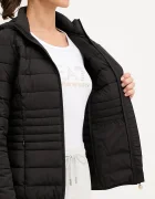 EA7 Emporio Armani Яке в черно с преходна изолация