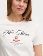 Gant Памучна тениска дамска в бежово 4202568