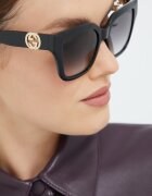 Gucci Слънчеви очила в черно GG1023S