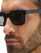 Gucci Слънчеви очила в черно GG1583S