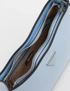 GUESS Чанта ARNELA в синьо HWNY94 96170