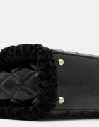 GUESS Чанта CRISTI в черно HWTG81 39090