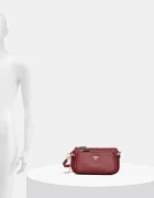 GUESS Чанта NOELLE в червено HWZG96 72710
