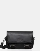 GUESS Чанта през рамо BOSTON в черно HMBOCA P5464