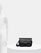 GUESS Чанта през рамо BOSTON в черно HMBOCA P5464
